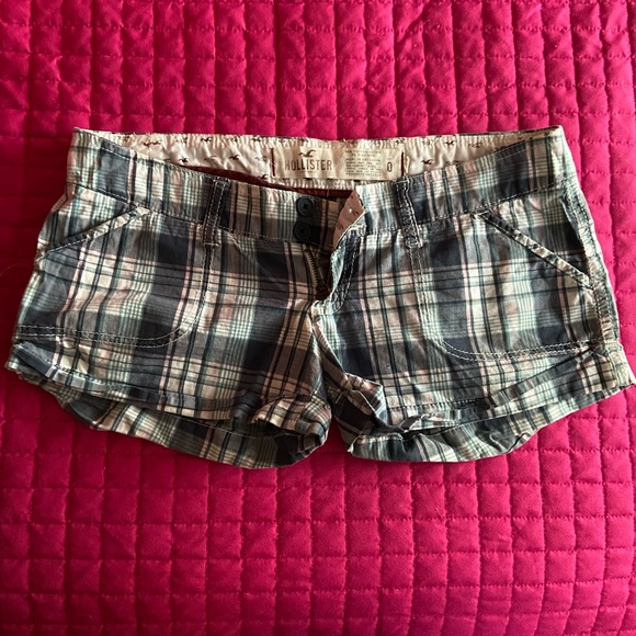 Hollister Shorts Bundle - Picture 5 of 9